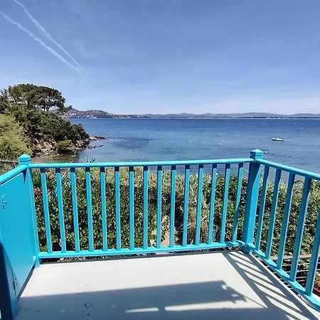 Front De - Vue Exceptionnelle, Les Pieds Dans L'eau A La Madrague, Presqu'ile De Giens Hyères